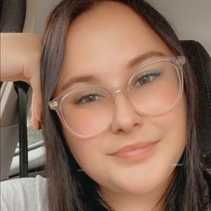 Meet your Posher, Breanna